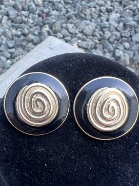 Judith Jack Black and Gold Spiral Button Earrings